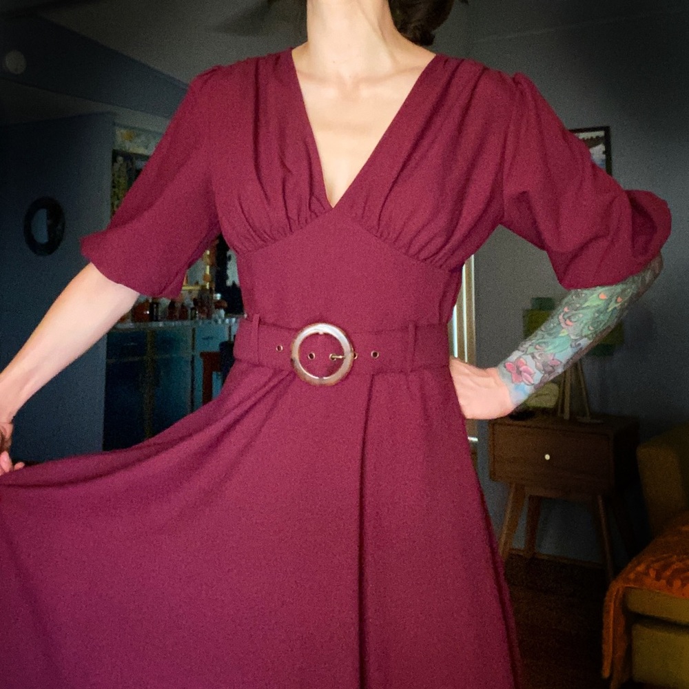 Collectif like new! half sleeve v neck belted dress,  only worn for a few hours